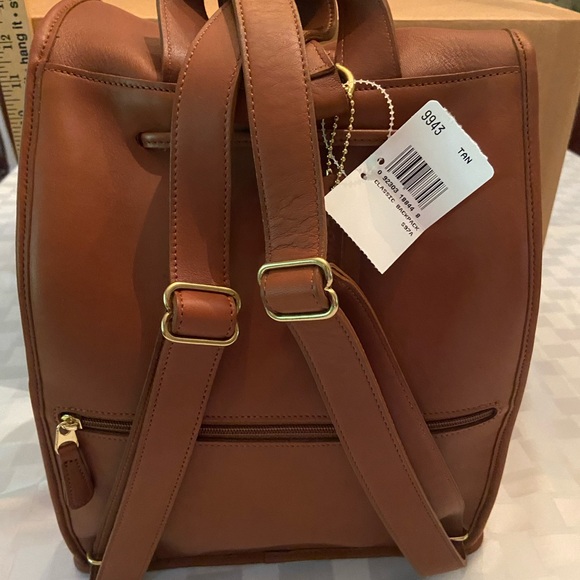 Classic Coach Leather Backpack - NWT - Picture 3 of 4